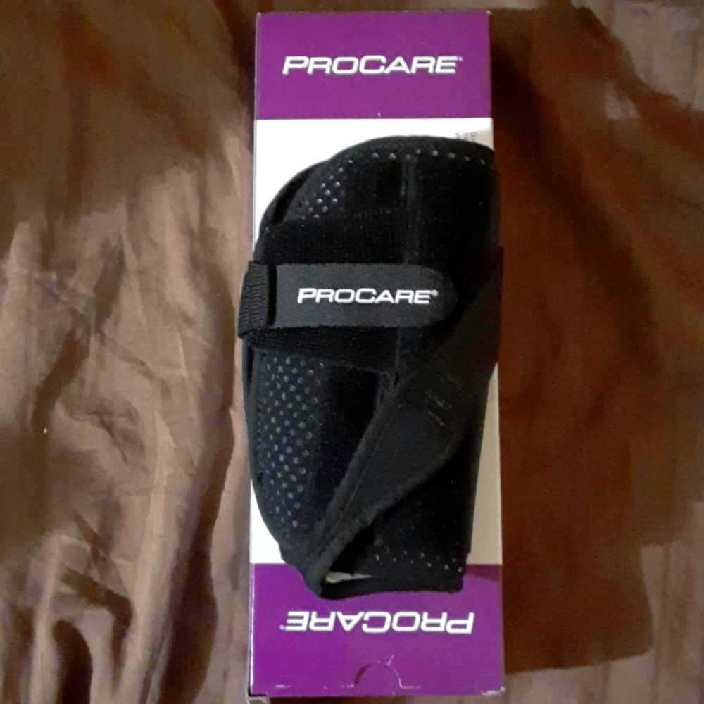 NWOT..Medical grade left wrist/hand support
